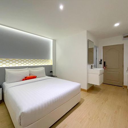 Апарт отель Arawana Express Sukhumvit 22 Бангкок Экстерьер фото