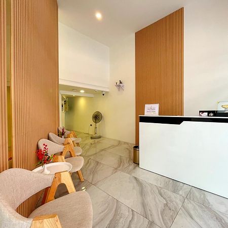 Апарт отель Arawana Express Sukhumvit 22 Бангкок Экстерьер фото