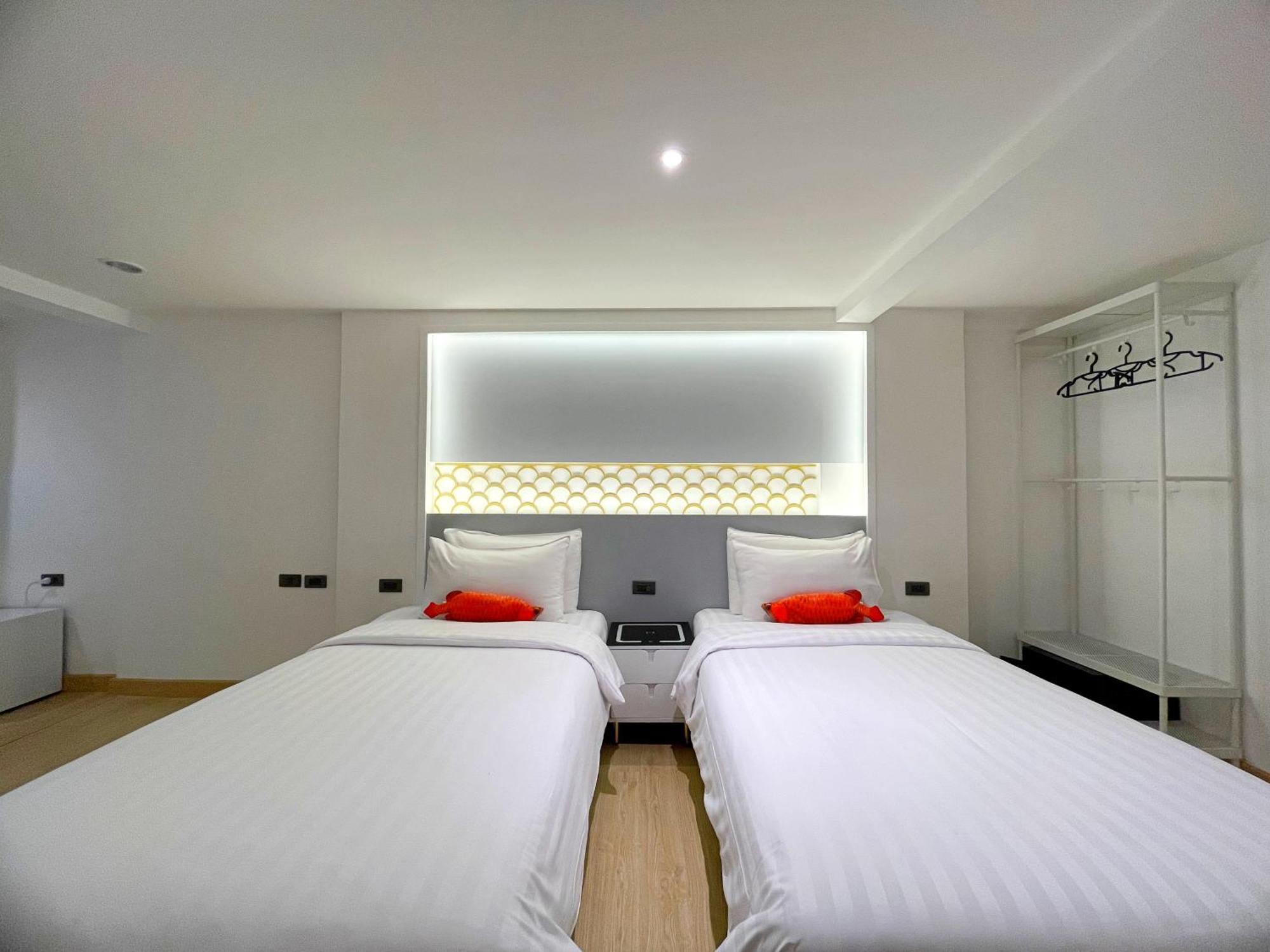 Апарт отель Arawana Express Sukhumvit 22 Бангкок Экстерьер фото