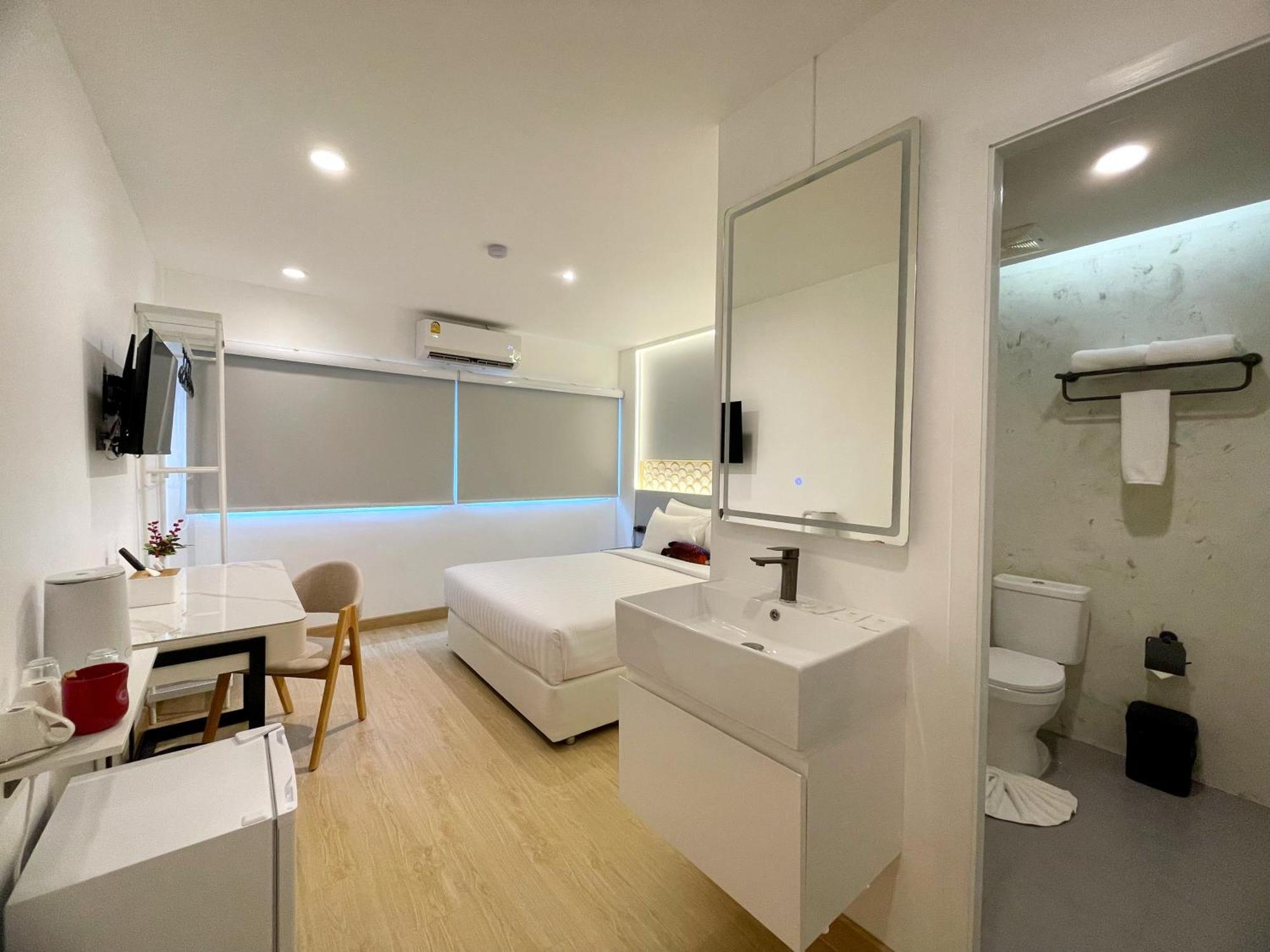 Апарт отель Arawana Express Sukhumvit 22 Бангкок Экстерьер фото